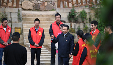 两会季丨围绕墟落振兴和配合富足，，，，，张天任代表提交这些建议